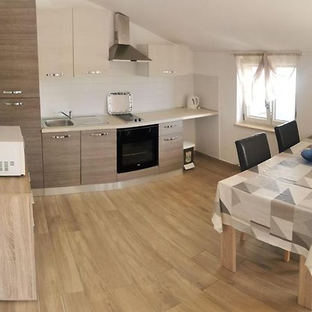 Apartments Slisko Porec Exterior photo