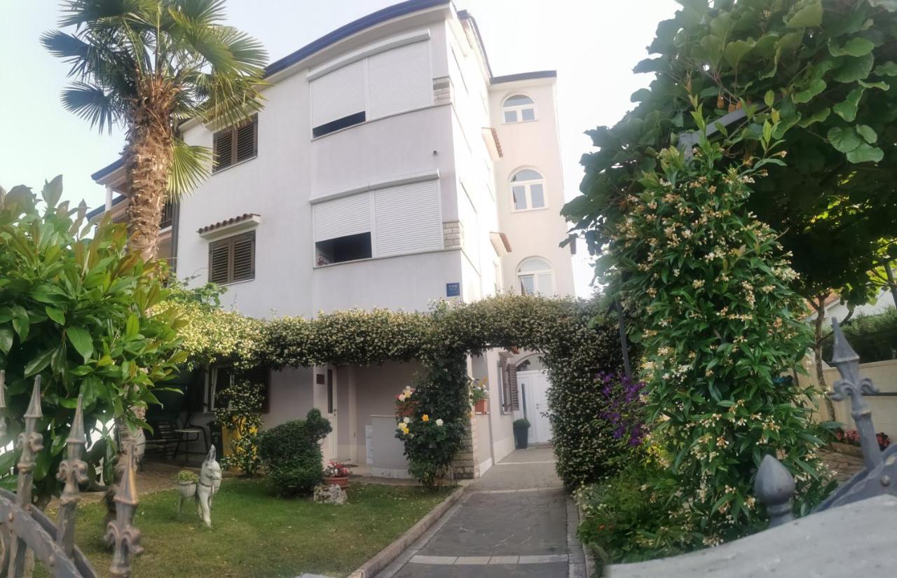 Apartments Slisko Porec Exterior photo